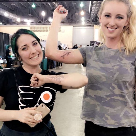 Meet your Posher, Jess - Picture 2 of 3